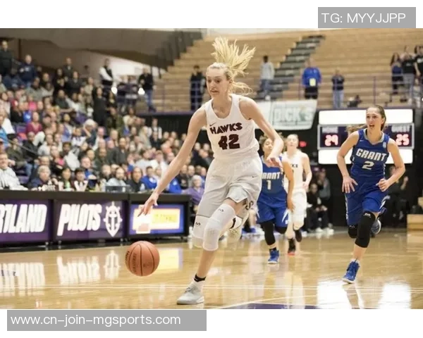 主力队的朱厄尔·劳埃德成为最新参加B方案的WNBA球星